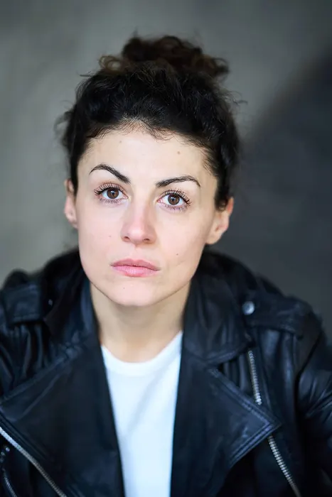 Liza Tzschirner — Aufnahme 3 von 8, fotografiert von Alexander Seidmann